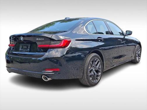 2025 BMW 330 i xDrive