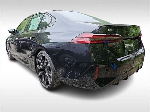 2025 BMW i5 M60