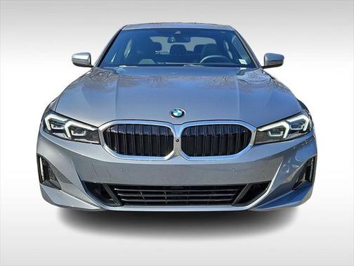 2025 BMW 330 i xDrive