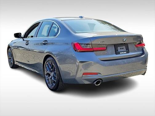 2025 BMW 330 i xDrive