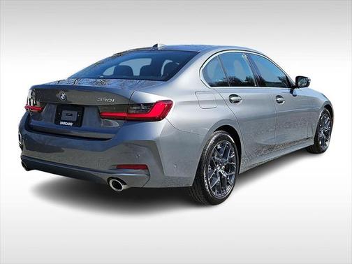 2025 BMW 330 i xDrive