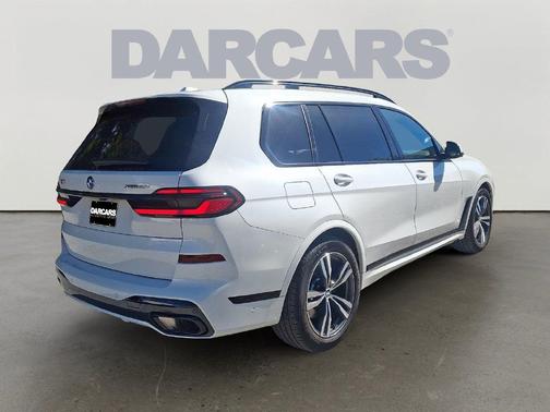 Alpine White 2026 BMW X7 xDrive40i