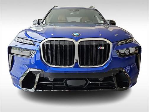 2025 BMW X7 M60i