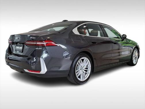 2025 BMW 540 i xDrive