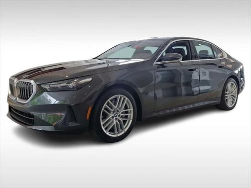 2025 BMW 540 i xDrive