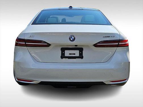 2024 BMW i5 eDrive40