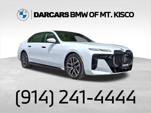2025 BMW 740 i xDrive