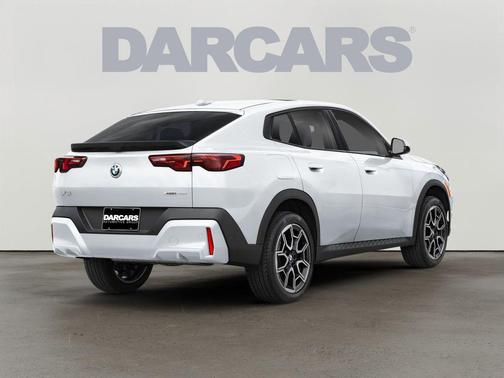 Alpine White 2026 BMW X2 xDrive28i