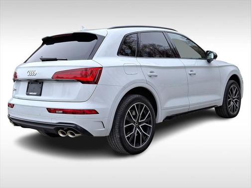 2024 Audi SQ5 3.0T Premium Plus