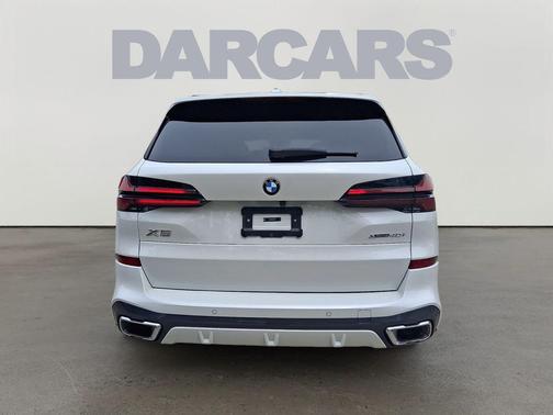 Mineral White Metallic 2025 BMW X5 xDrive40i