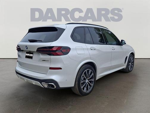 Mineral White Metallic 2025 BMW X5 xDrive40i