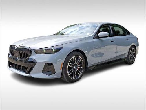2025 BMW 530 i xDrive