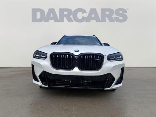 Mineral White Metallic 2023 BMW X3 M40i