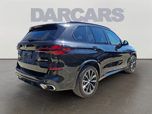 Black Sapphire Metallic 2024 BMW X5 xDrive40i