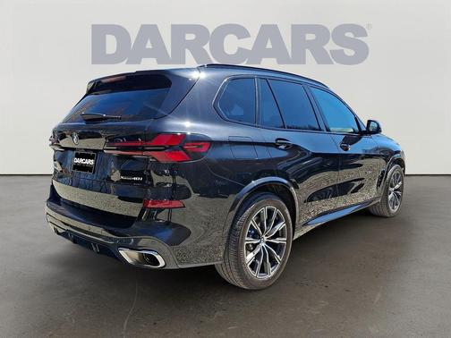 Black Sapphire Metallic 2024 BMW X5 xDrive40i