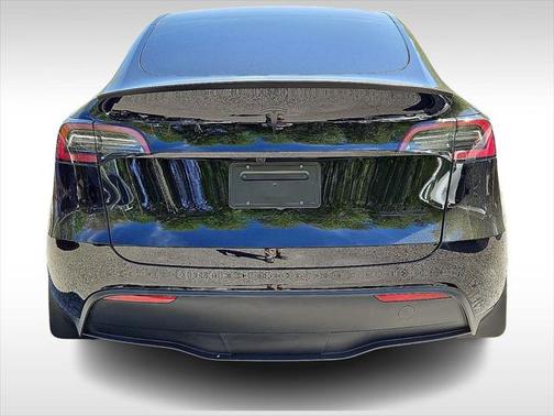 2024 Tesla Model Y Performance Dual Motor All-Wheel Drive