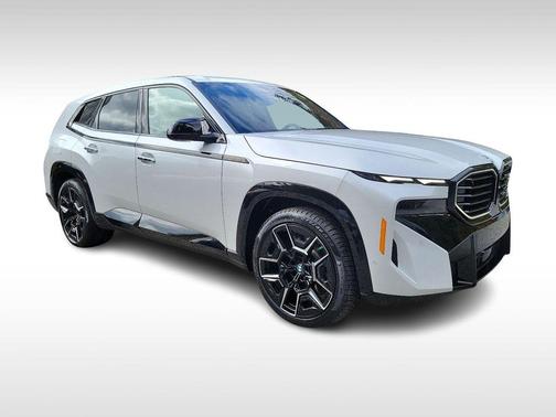 2025 BMW XM Base