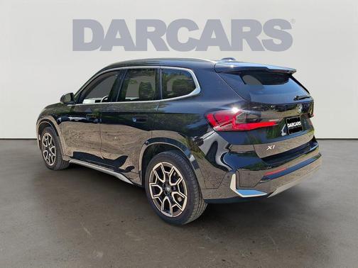 Black Sapphire Metallic 2025 BMW X1 xDrive28i