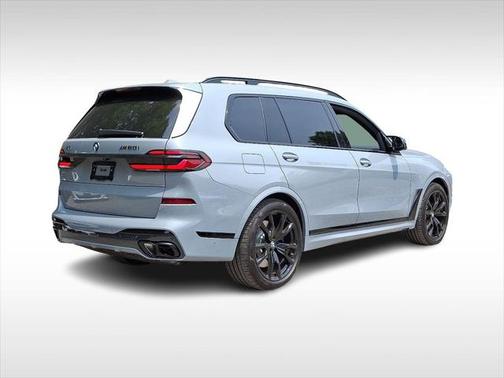 2026 BMW X7 M60i