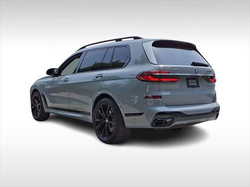 2026 BMW X7 M60i