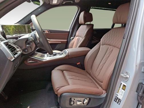 2026 BMW X7 M60i
