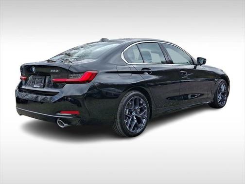 2025 BMW 330 i xDrive