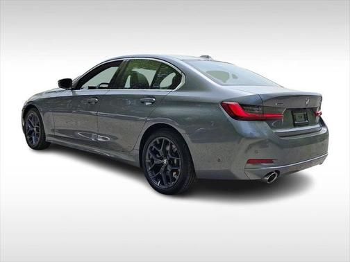 2025 BMW 330 i xDrive