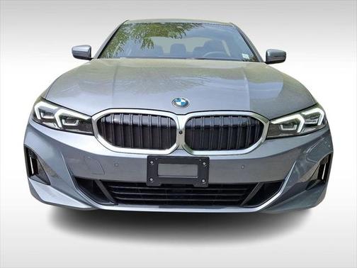 2025 BMW 330 i xDrive