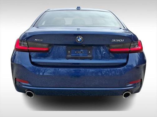 2024 BMW 330 i xDrive