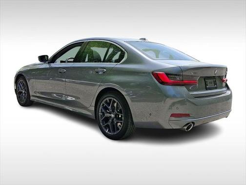 2025 BMW 330 i xDrive