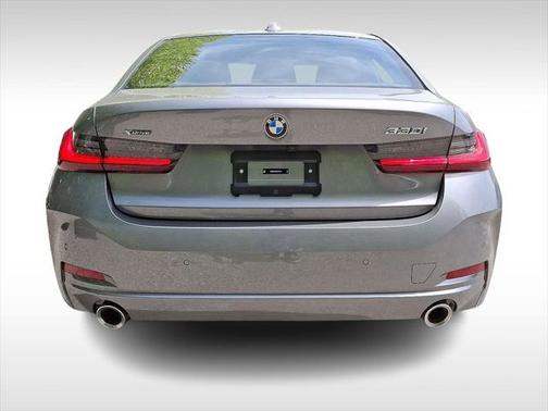 2025 BMW 330 i xDrive