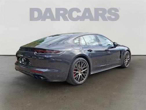 2019 Porsche Panamera GTS