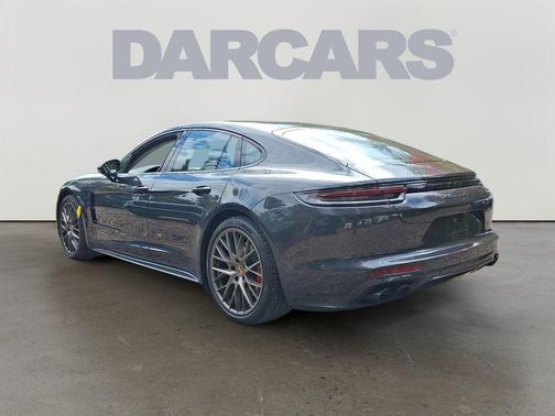 2019 Porsche Panamera GTS