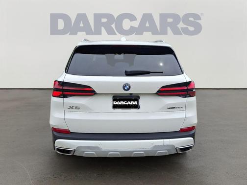 Alpine White 2025 BMW X5 PHEV xDrive50e