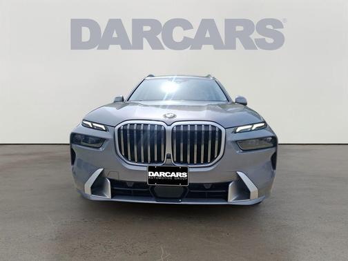 Gray Metallic 2024 BMW X7 xDrive40i