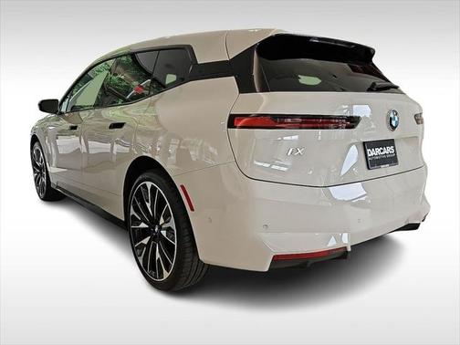 2026 BMW iX xDrive45