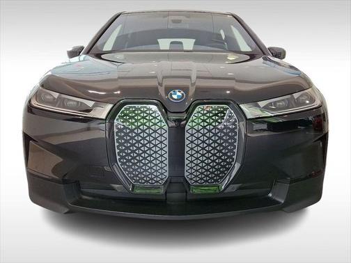 2025 BMW iX xDrive50