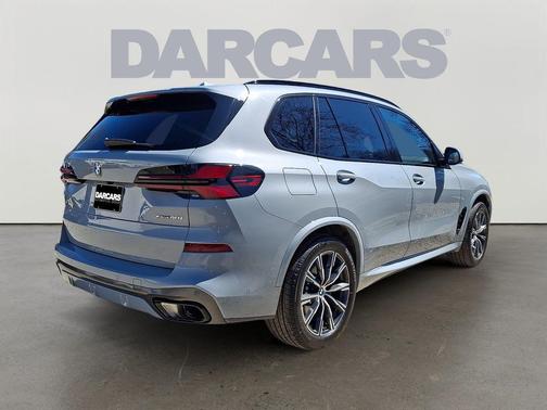 Brooklyn Grey Metallic 2024 BMW X5 xDrive40i