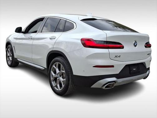 2022 BMW X4 xDrive30i