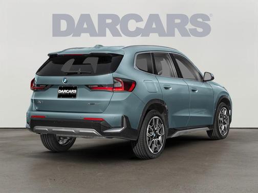 Cape York Green Metallic 2026 BMW X1 xDrive28i