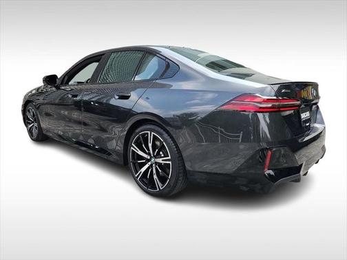 2025 BMW 530 i xDrive