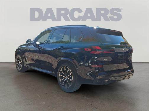2025 BMW X5 M60i