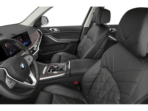 Brooklyn Grey Metallic 2026 BMW X7 xDrive40i
