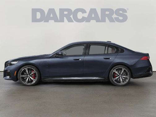 Carbon Black Metallic 2027 BMW 550e xDrive