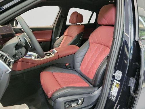 2025 BMW X6 M60i