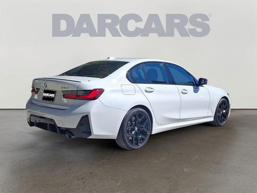 2025 BMW 330 i xDrive