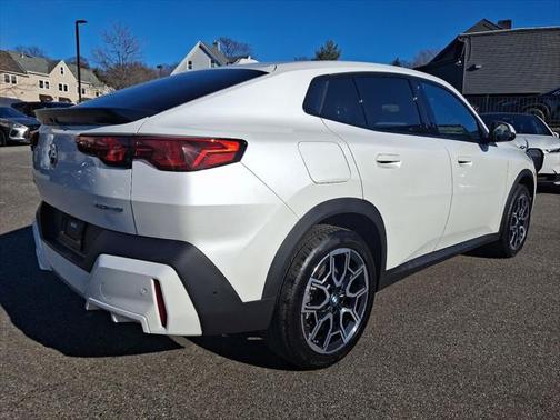 2025 BMW X2 xDrive28i