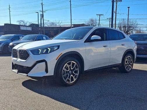2025 BMW X2 xDrive28i