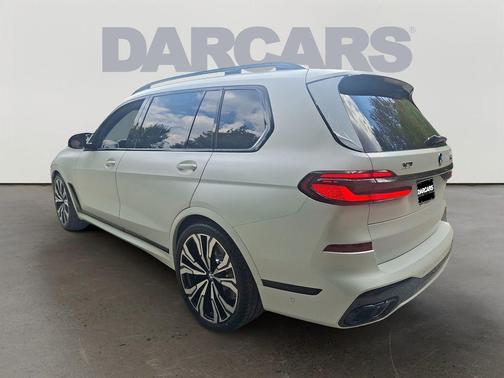 2026 BMW X7 M60i