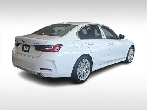 2025 BMW 330 i xDrive
